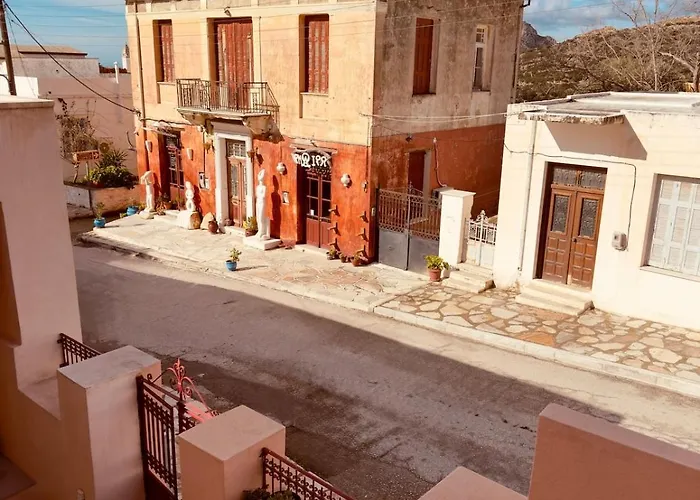 Halki - Tower View, Floor